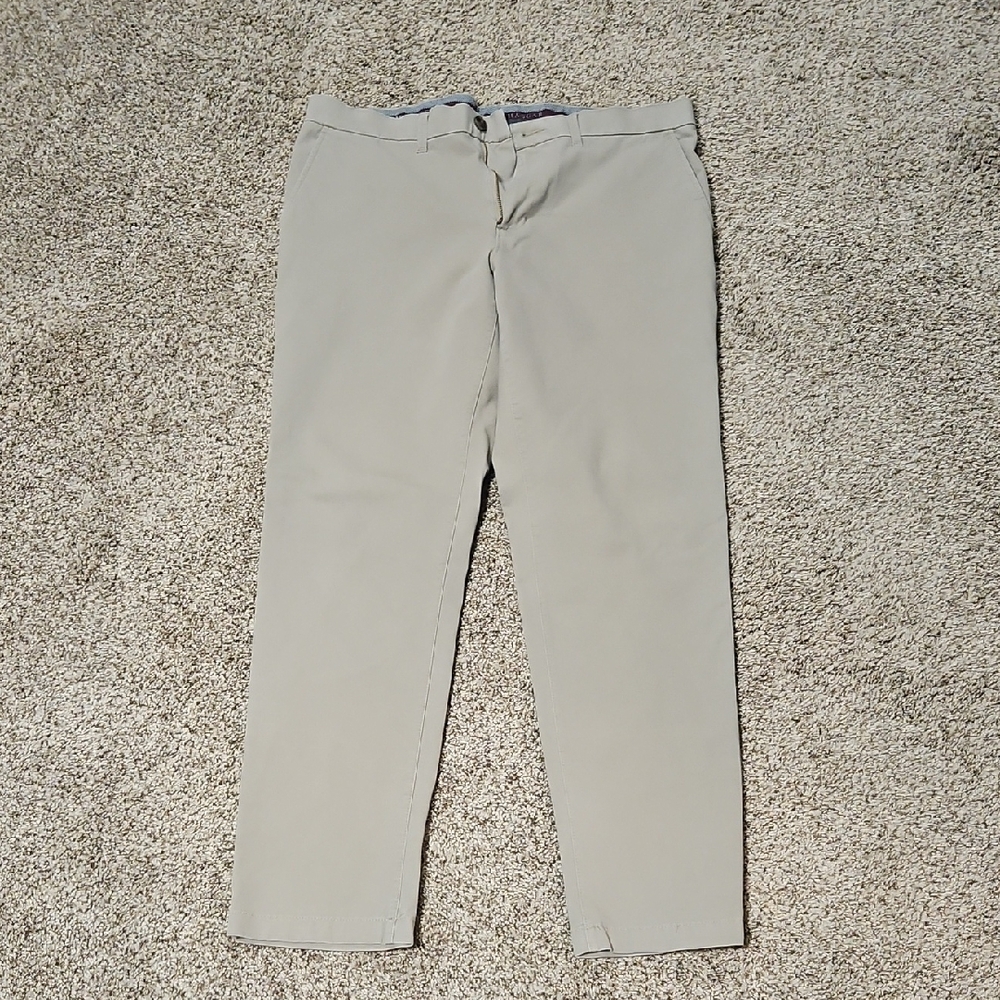 Haggar Men's Khaki Chinos